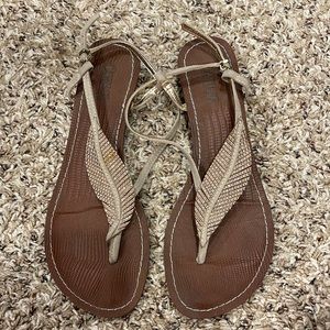 Carlos feather sandals